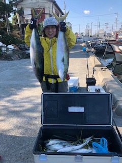 爆釣!明石青物のませ釣り