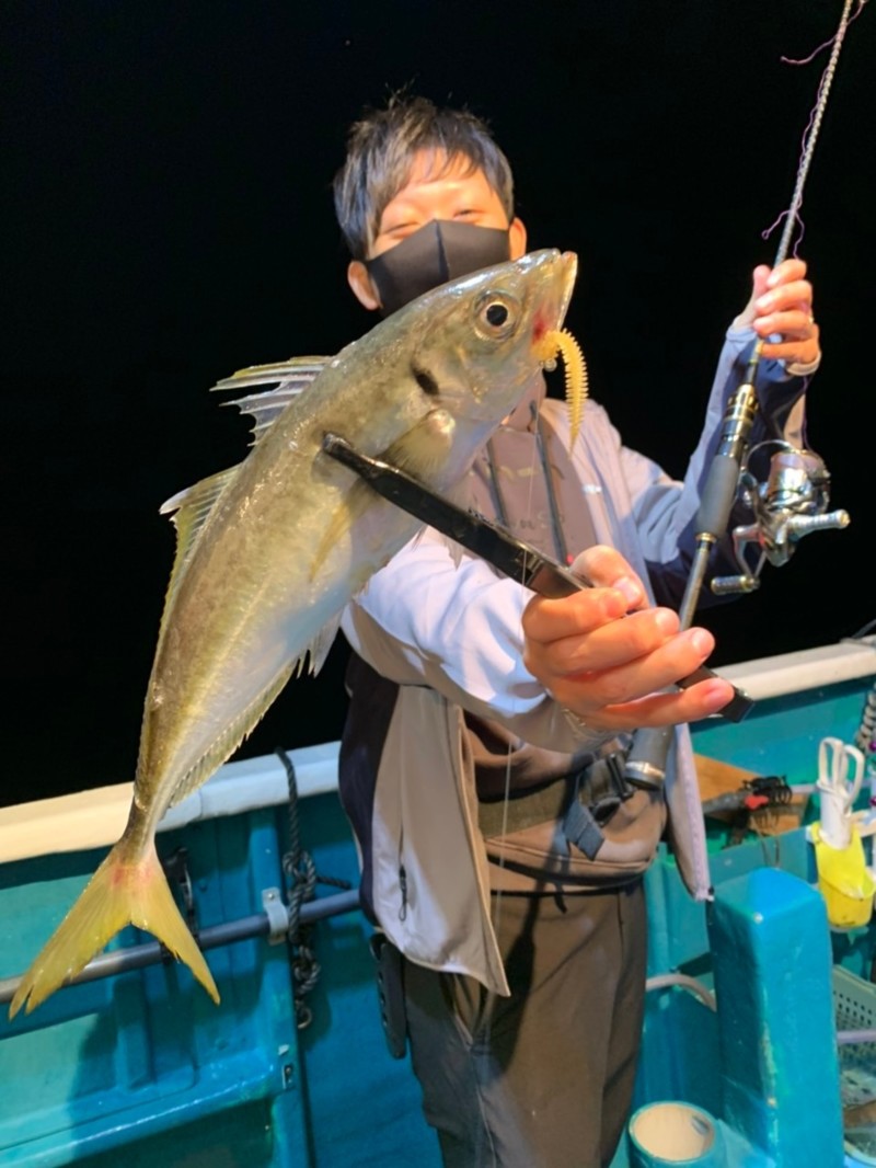 三重県で秋の釣り つり具豊富フィッシングイチバン エイト大阪 神戸 京都の大型釣具店