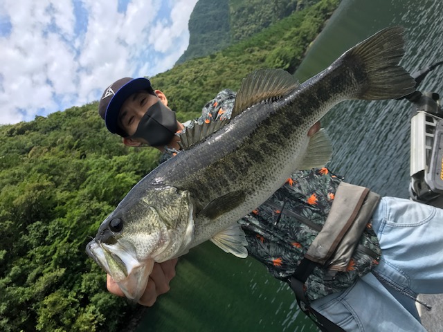 アーリーサマーの七色ダム