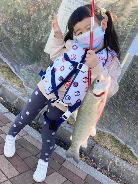 管理釣り場でワイワイフィッシング♪