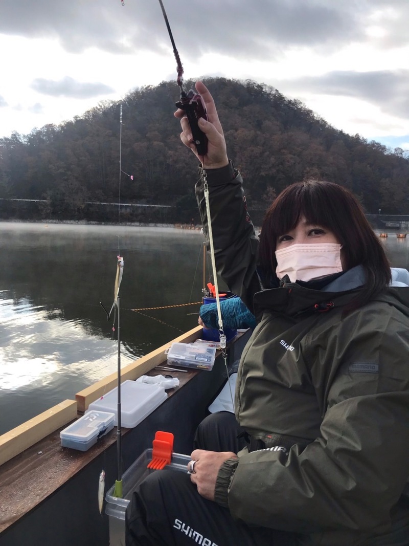 青野ダムでわかさぎ釣り