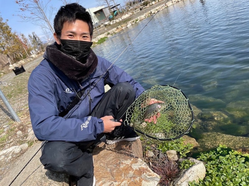 エリアトラウト in 高島の泉