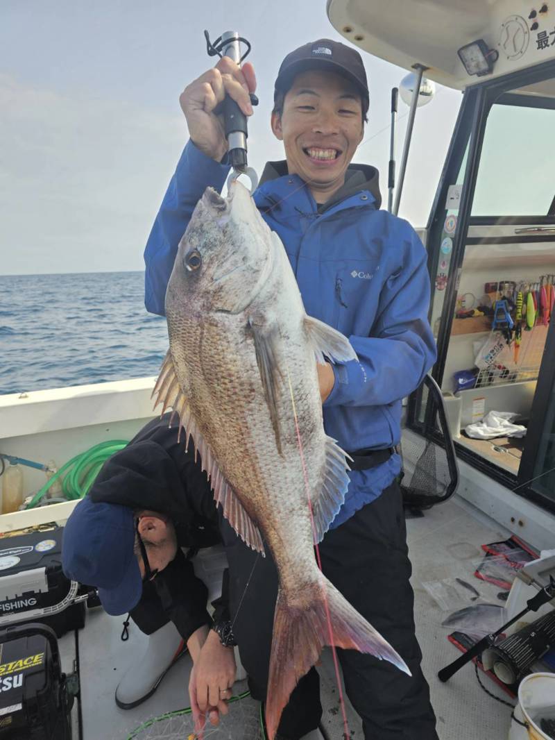 山陰の巨大マダイを求めて