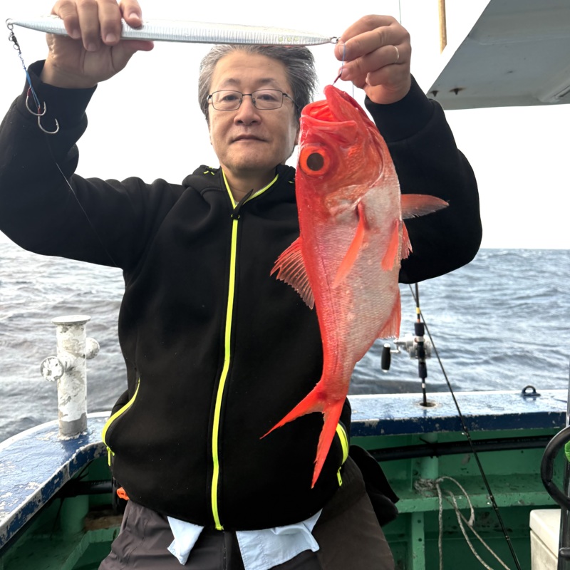 静岡県新島沖でジギングのキンメ・クロムツ釣果