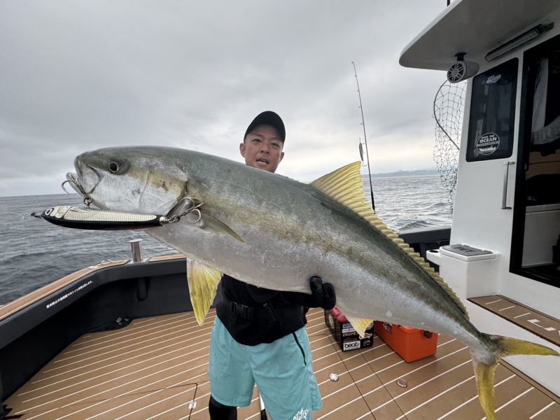 初秋の限界灘ヒラマサキャスティング