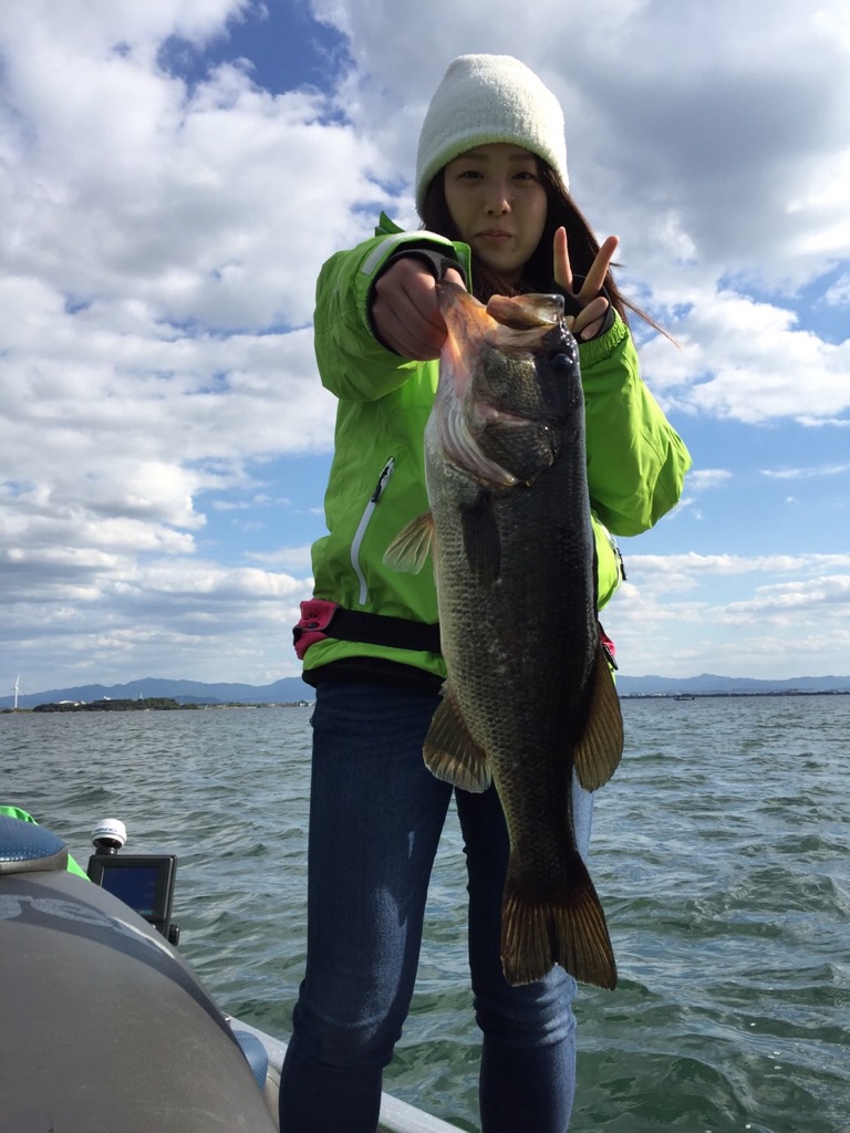 秋の琵琶湖でボートバス!