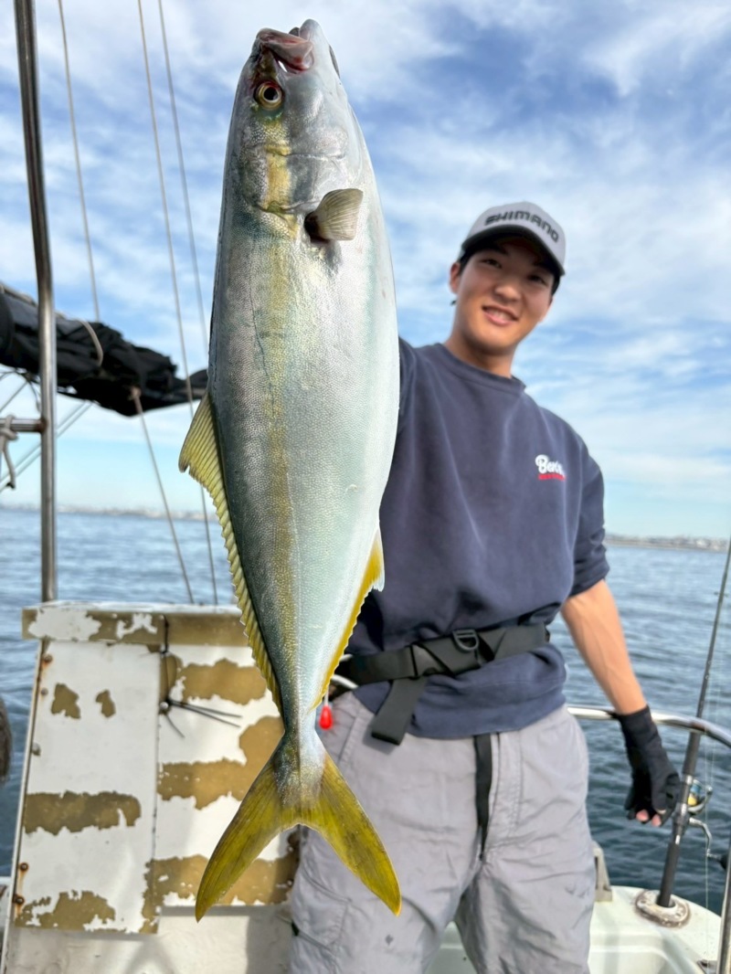 明石沖のジギング船「マイスタイル」でサワラ・ハマチ釣果