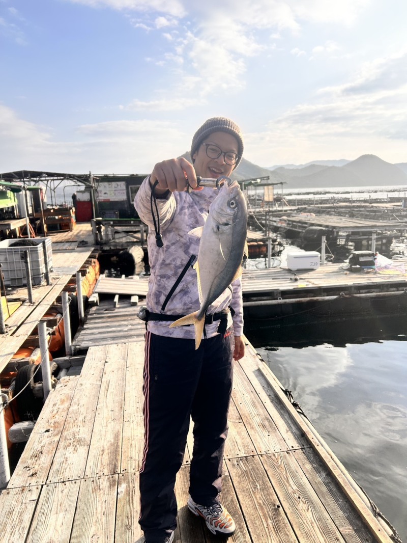 和歌山県広川町の海上釣り堀で真鯛・シマアジ・ハマチ釣果