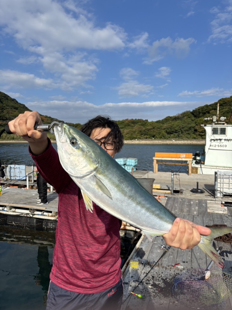 和歌山県広川町の海上釣り堀で真鯛・シマアジ・ハマチ釣果