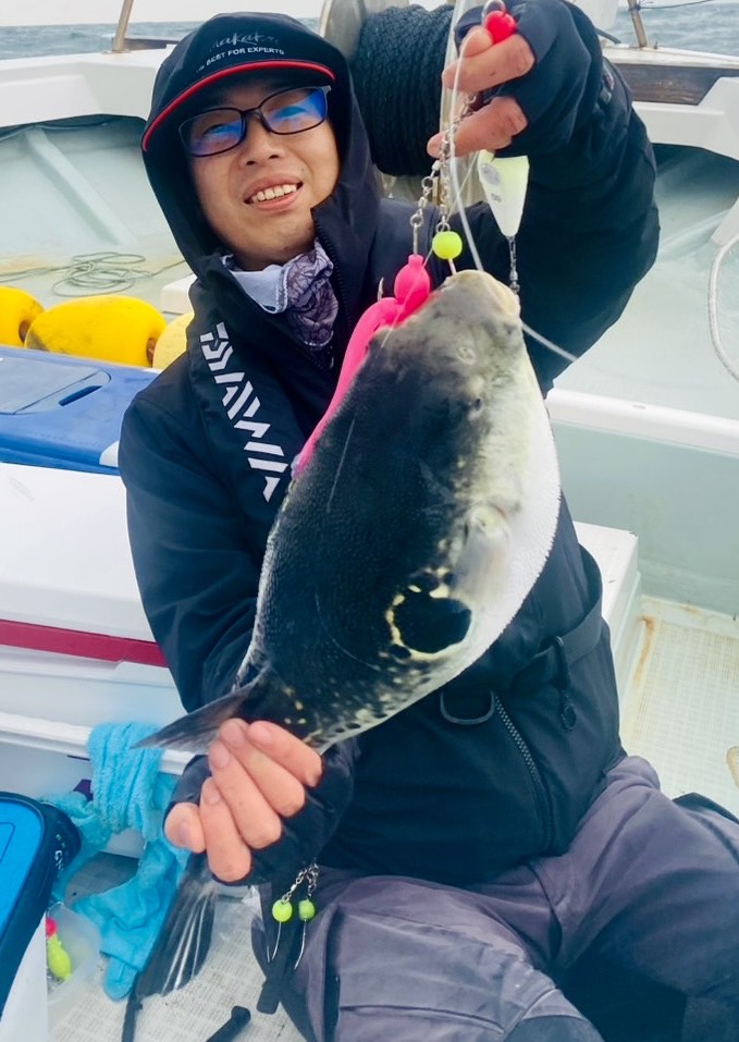 三重県鳥羽市相差 魚勘丸 トラカットウ釣りでトラフグ釣果