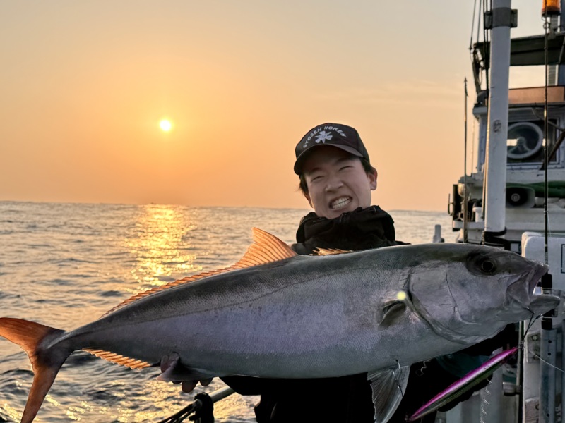 和歌山潮岬沖「かわばた渡船」ジギングでカンパチ釣果