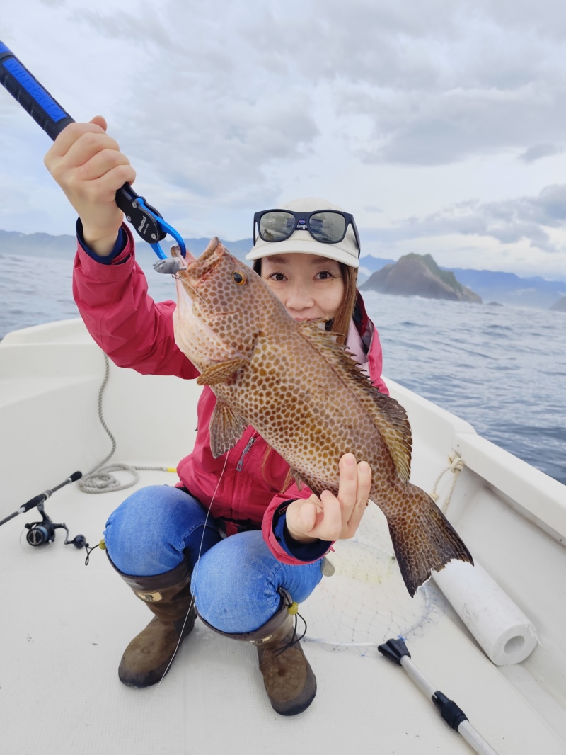 三重県引本浦「エヌテックマリン」のオオモンハタ釣果