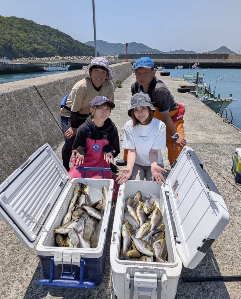 和歌山県日高町『岬丸』のイサキ釣果