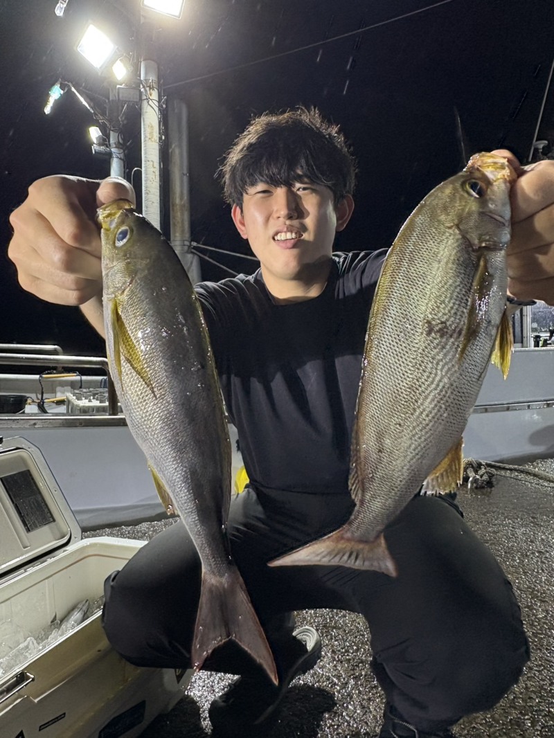 和歌山県日高郡美浜町「泰斗丸」バチコンでイサキ釣果