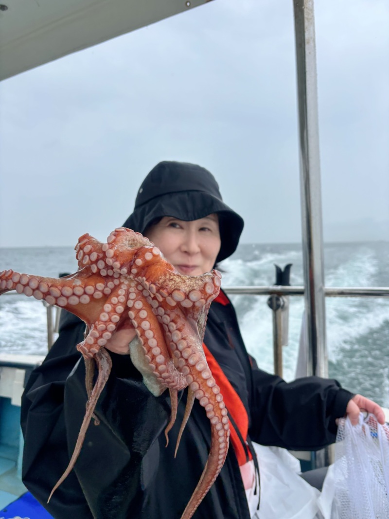 兵庫県明石市「明石恵比寿丸」タコの釣果