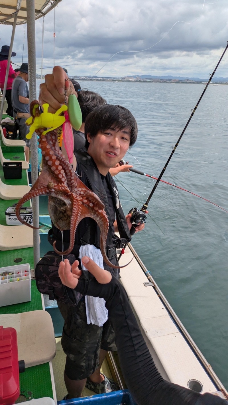 兵庫県明石【丸松乗合船】で船タコ釣果