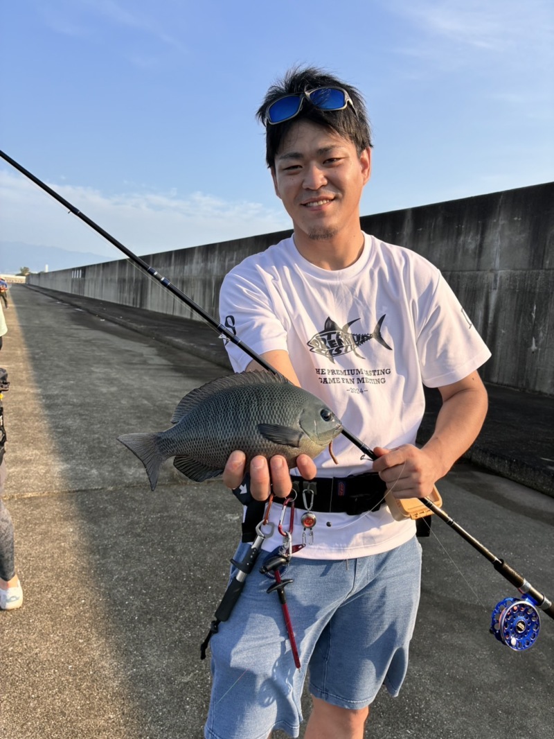 兵庫県尼崎『フェニックス』へチ釣りでチヌ・グレ釣果