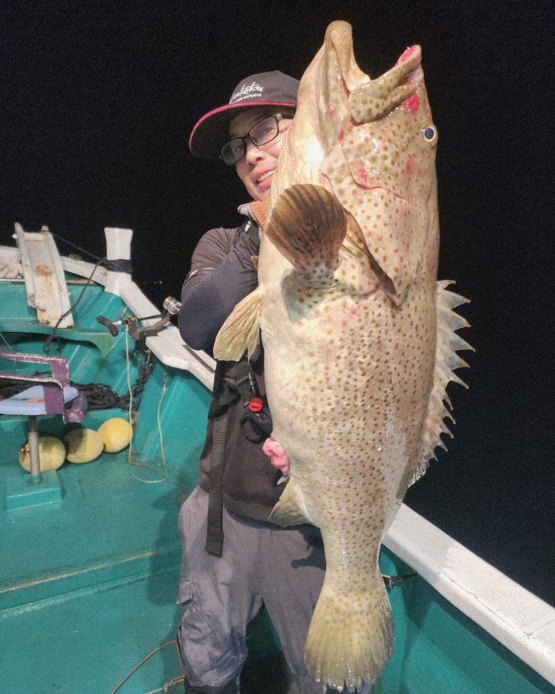 和歌山県すさみ町【黒龍丸】 チャイロマルハタ釣果