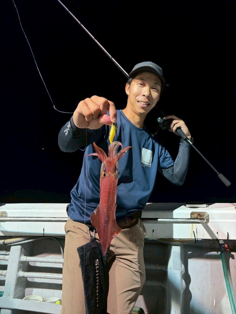 兵庫県新温泉町【オーシャンウィル】剣先イカ釣果