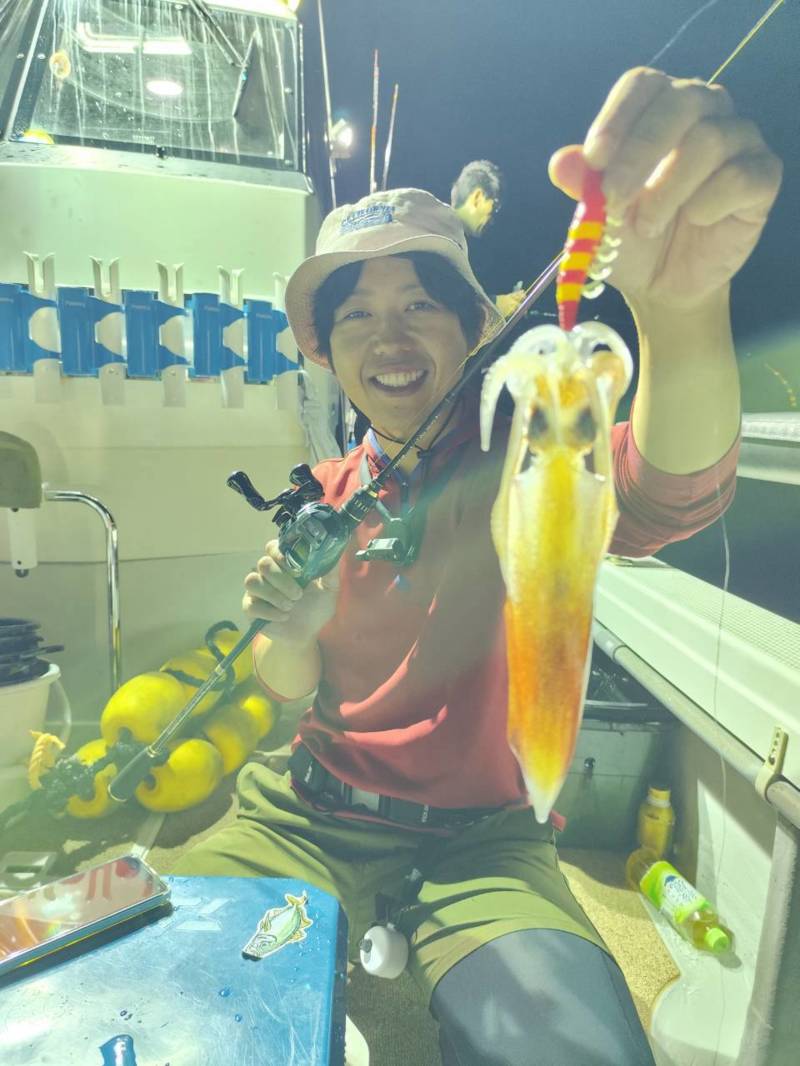 京都府京丹後市久美浜町【MO3】イカメタルでケンサキイカ釣果