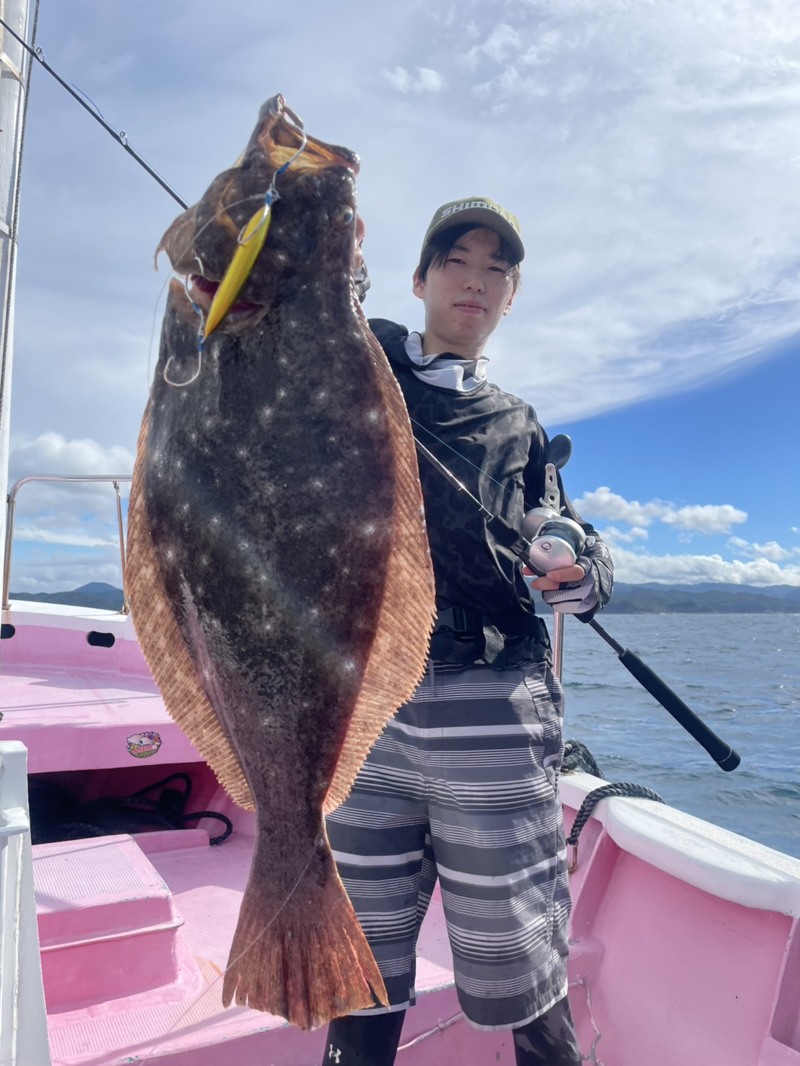 和歌山県「天照大洋丸」ジギングでヒラメ釣果
