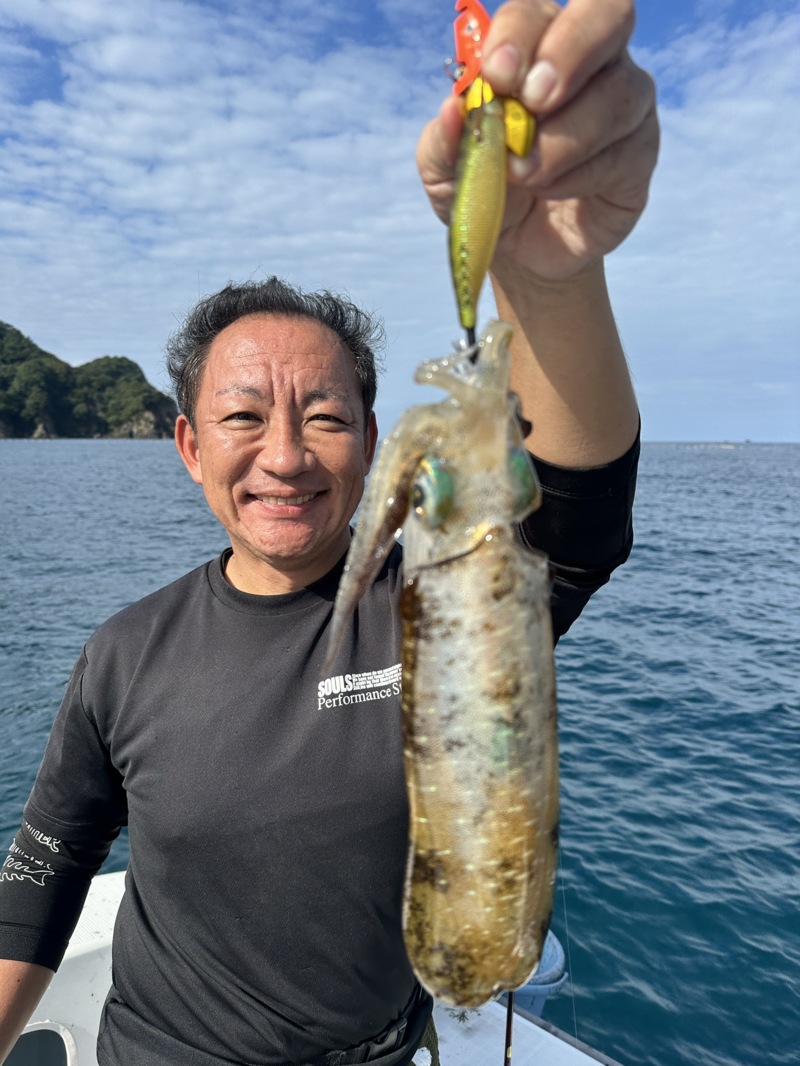 京都府舞鶴「老嶋丸」ティップランのアオリイカ釣果