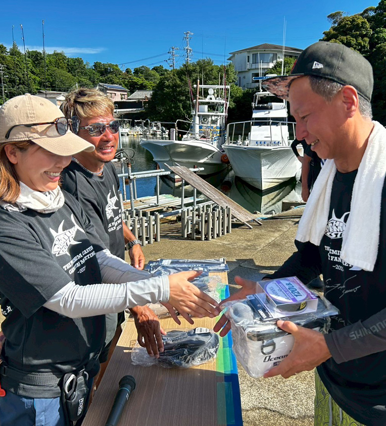 「1匹の魚を同船者全員の協力で獲る」そんなチームワークが各船出来上がっていました。