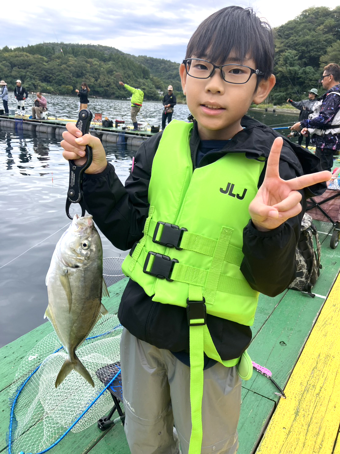 フィッシングエイト京都伏見が福井で海上釣堀体験会