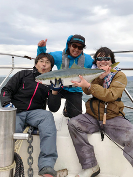 11月20日(日)に「DUO×ValkeIN Fishing School in 千早川」を開催いたしました。